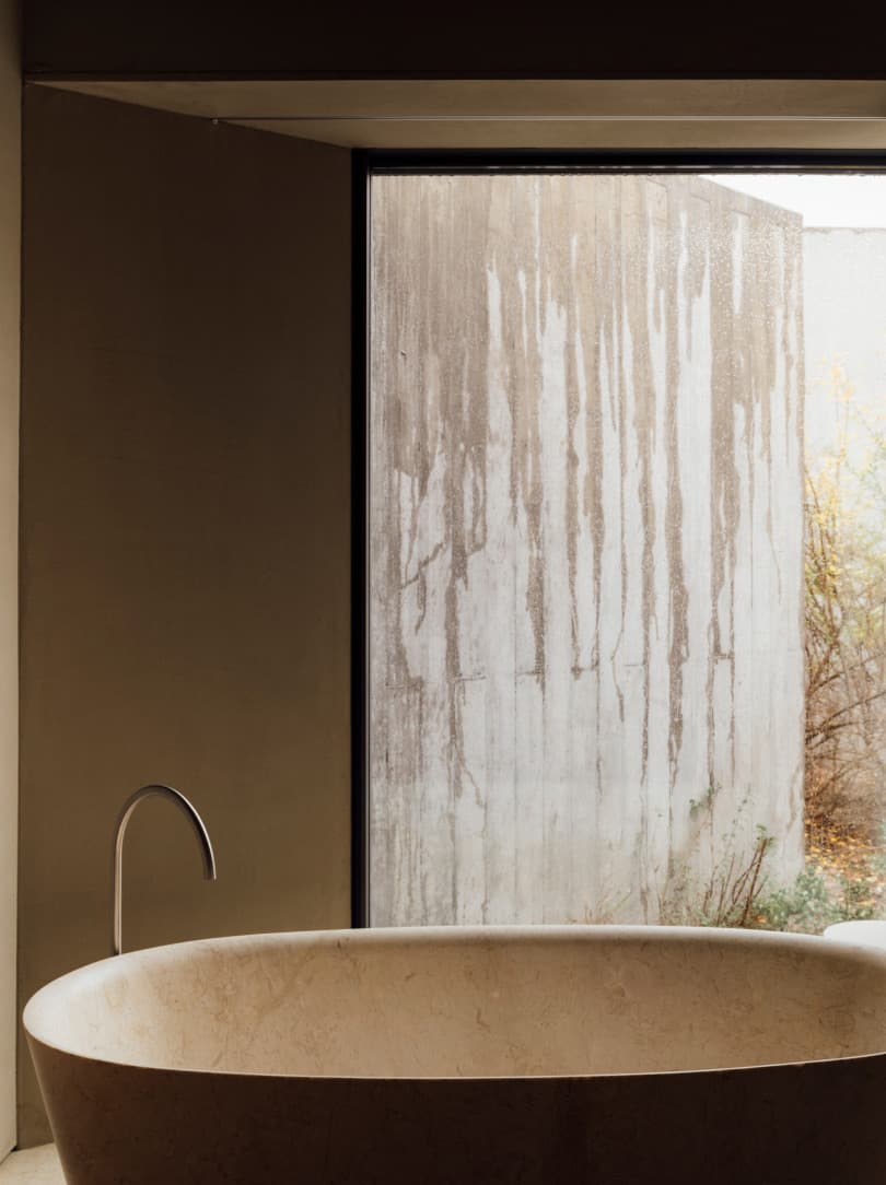 agobay MT 019 pateos-24 agobay MT 019 pateos-24