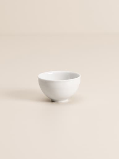 Round teacup
