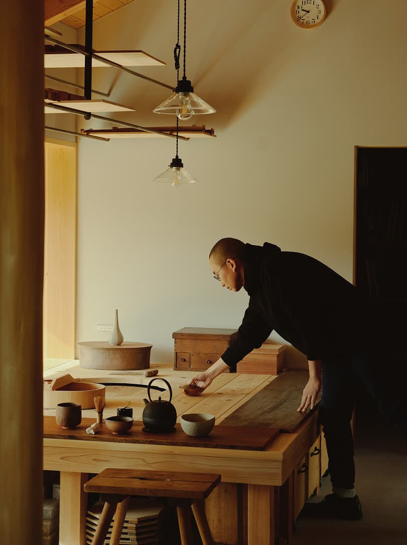 agobay RR 0047 hitoshi-morimoto 0130 3 agobay RR 0047 hitoshi-morimoto 0130 3