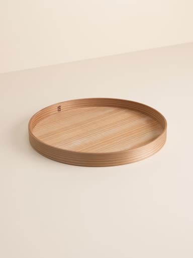 Round tray in cedar