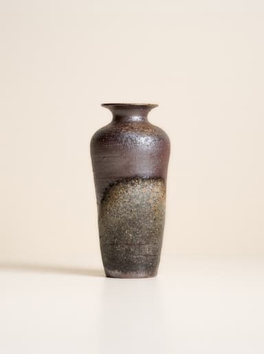 Bizen vase, tall