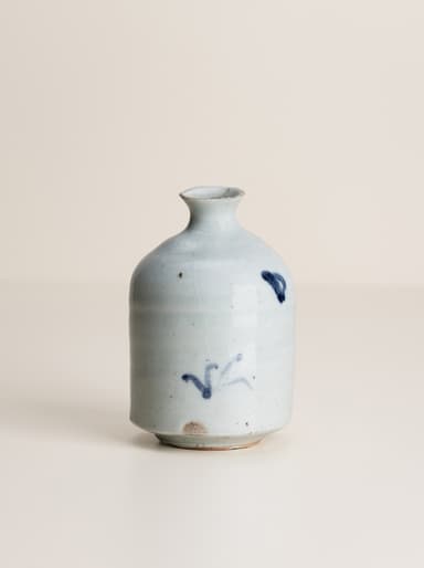 ‘Tokkuri’ pitcher with ‘Somon’ drawing